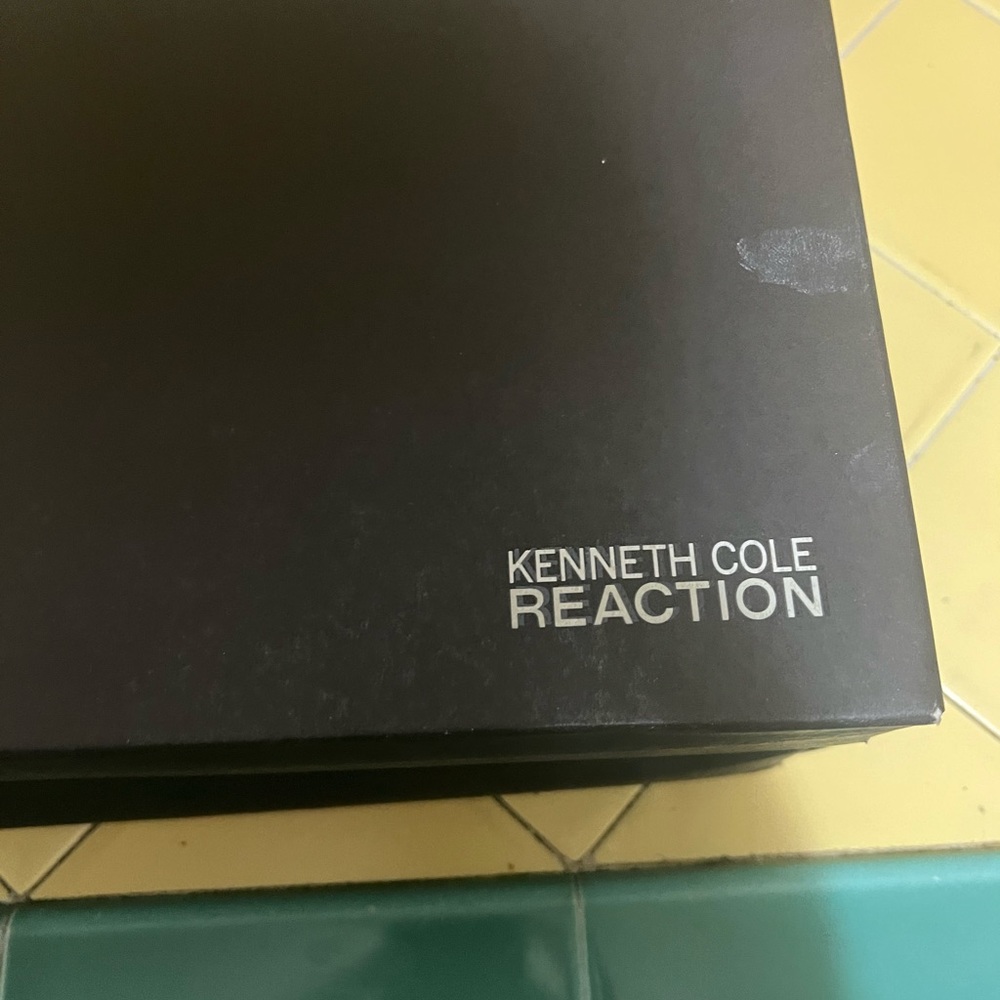 Kenneth Cole Suede Lows